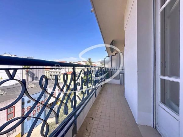 OFFRE ACCEPTEE - 2 Pièces plein centre ville à Nice