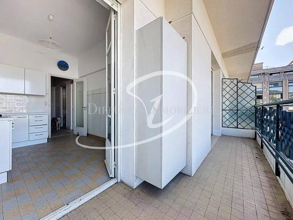 OFFRE ACCEPTEE - 2 Pièces plein centre ville à Nice