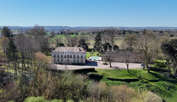 Elégant château du XVIIIe siècle avec vue sur la rivière La Dordogne