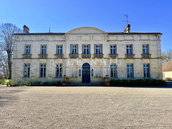 Elégant château du XVIIIe siècle avec vue sur la rivière La Dordogne