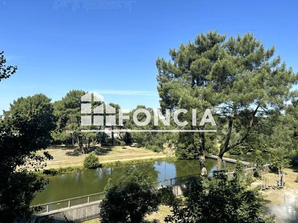 À vendre Appartement 3 pièces 67.6 m² - Bordeaux 33000