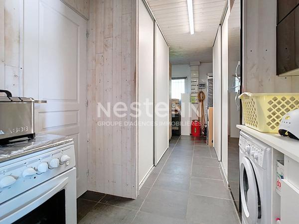 Maison avec vie de plain à vendre à Ussac 151 m² - 4 chambres - double garage - 1 sdb - 1 sde - 3 wc - 2 Terrasses