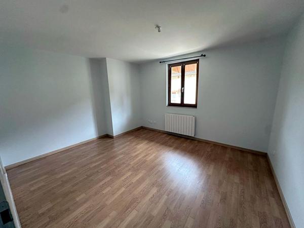 A LOUER - Appartement Lattainville 2 chambres - 99.98 m2