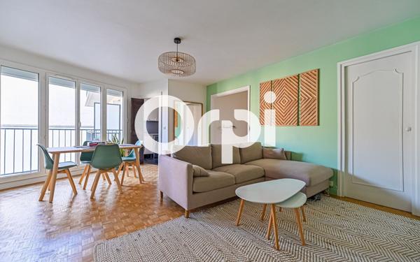 Appartement à vendre    4 pièces • 81,10 m2 Paris 20
