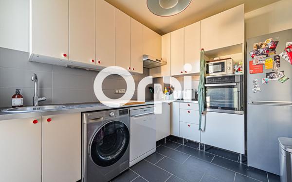 Appartement à vendre    4 pièces • 81,10 m2 Paris 20