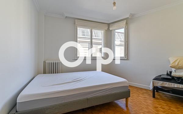 Appartement à vendre    4 pièces • 81,10 m2 Paris 20