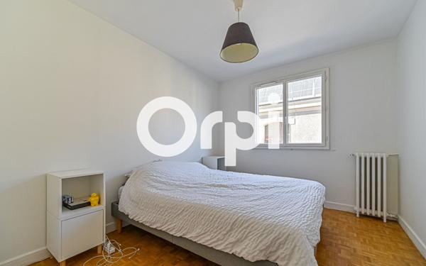 Appartement à vendre    4 pièces • 81,10 m2 Paris 20