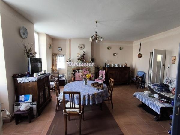 Maison à vendre |  Montlieu-la-Garde |  4 pièces | 148 m²