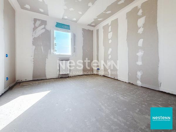 Proche du centre ville de Feurs maison neuve livrable fin avril , 3 chambres, 90,38 m2 habitables sur terrain de 669 m2 dans un lotissement récent et calme