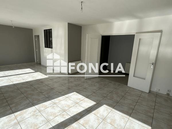 Location Maison 6 pièces 99.2 m² - 5 RUE DES TILLEULS Fleville 54710