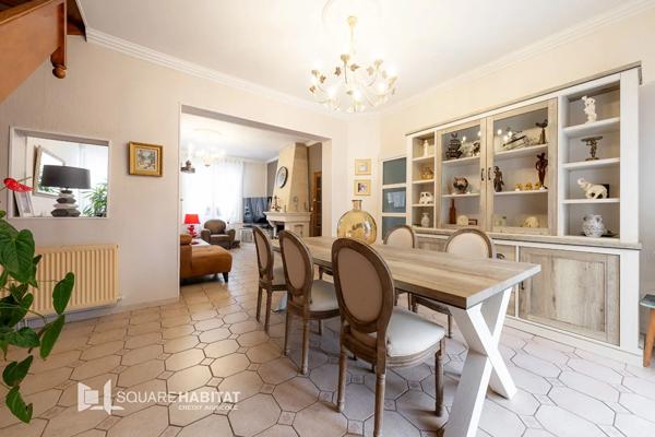 Maison à vendre 8 pièces 208m² Sin-le-Noble (59450)
