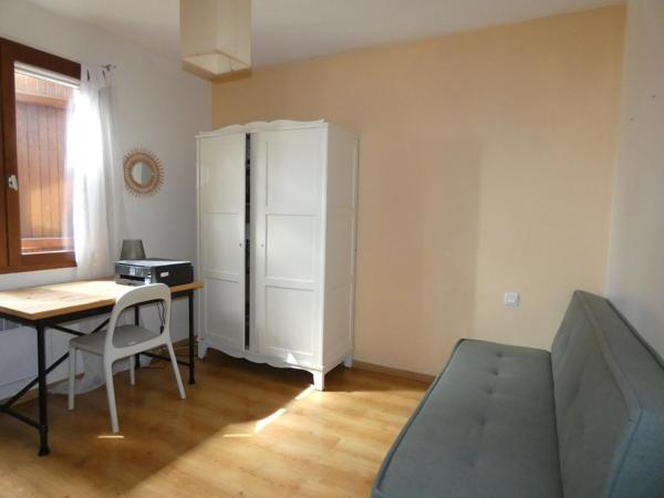 Villa plain pied 114m² 4 chambres sur terrain arboré de 1398m² avec piscine 9x5