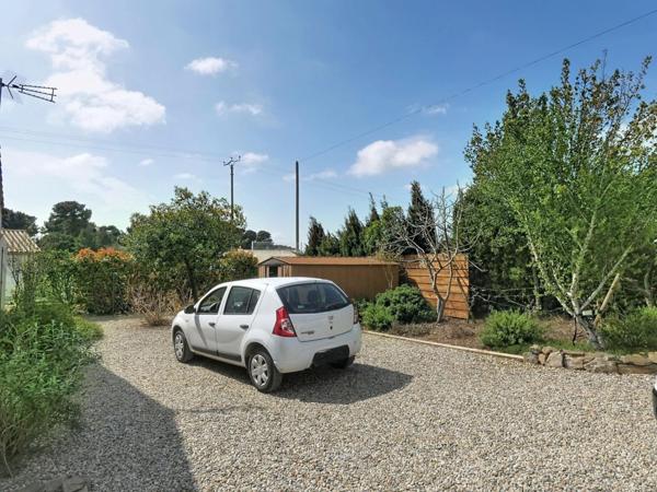 Villa plain pied 114m² 4 chambres sur terrain arboré de 1398m² avec piscine 9x5