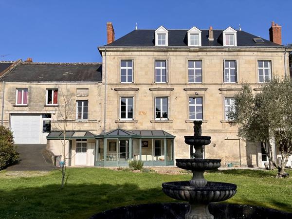 Cinq-Mars-la-Pile (37130) Demeure de caractère en pierre