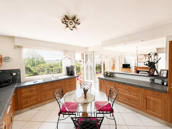 Charmante maison de 195m2 avec garage et vie plain pied