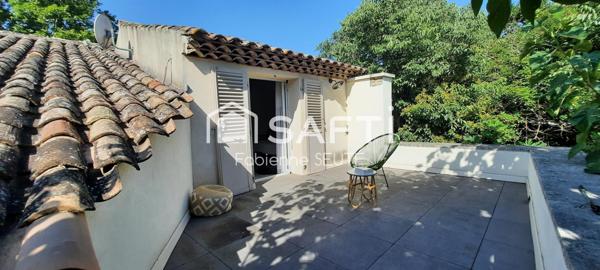 Mas en pierre, 7 pièces 180 m2, avec piscine