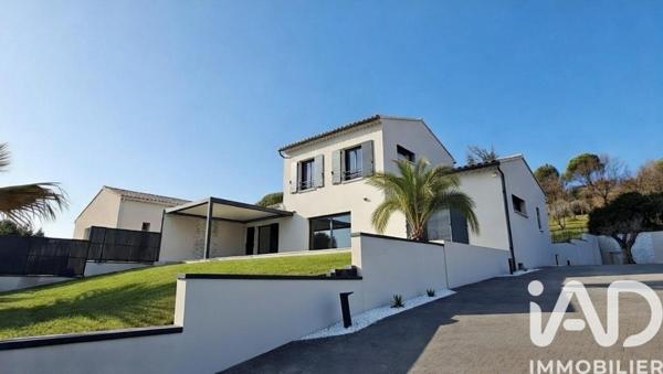 Maison à vendre 4 pièces 131,75 m² Mormoiron
