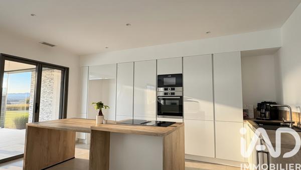 Maison à vendre 4 pièces 131,75 m² Mormoiron