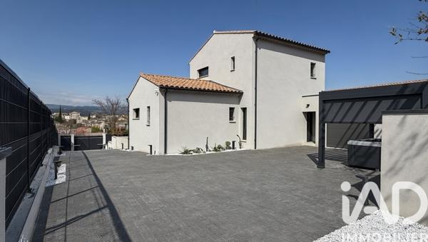 Maison à vendre 4 pièces 131,75 m² Mormoiron