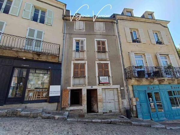 Immeuble à vendre 9 pièces de 130 m²