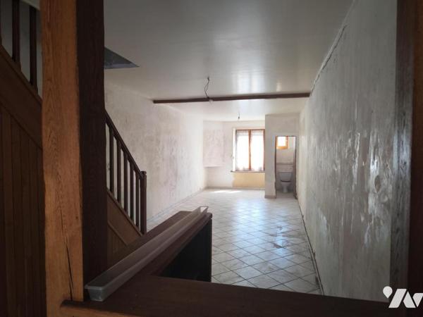 MAISON D'HABITATION - POUILLY SUR MEUSE