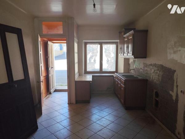 MAISON D'HABITATION - POUILLY SUR MEUSE