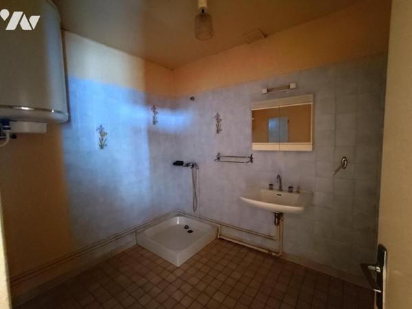 MAISON D'HABITATION - POUILLY SUR MEUSE