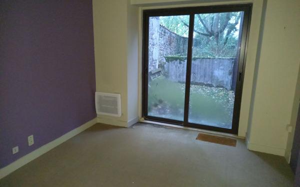 Maison à vendre    2 pièces •  Saint-Junien