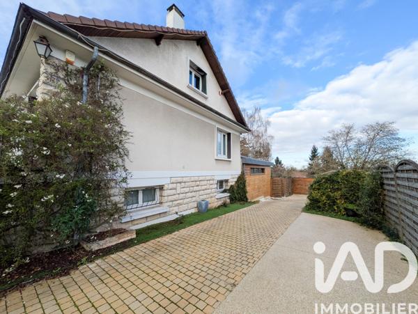 Maison à vendre 8 pièces 197 m² Saint-Thibault-des-Vignes
