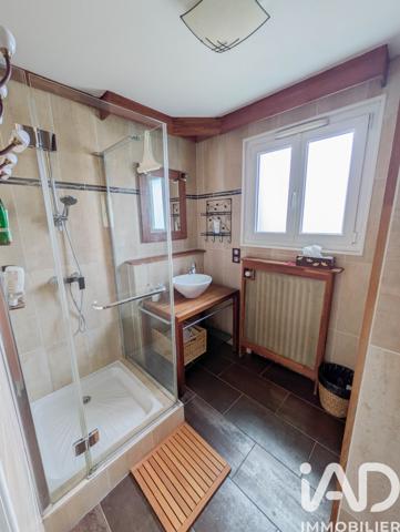 Maison à vendre 8 pièces 197 m² Saint-Thibault-des-Vignes