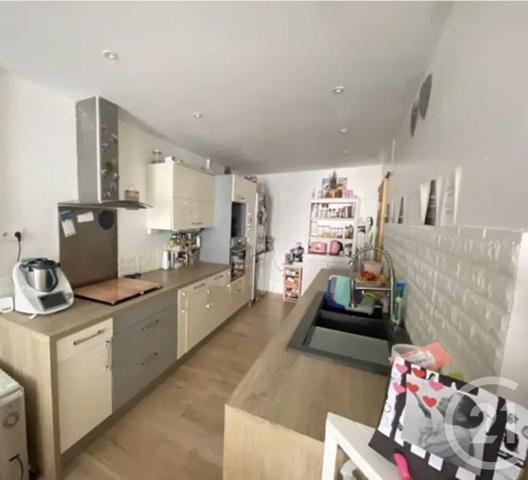 Appartement F3 à vendre  3 pièces - 68,82 m2 GAREOULT - 83