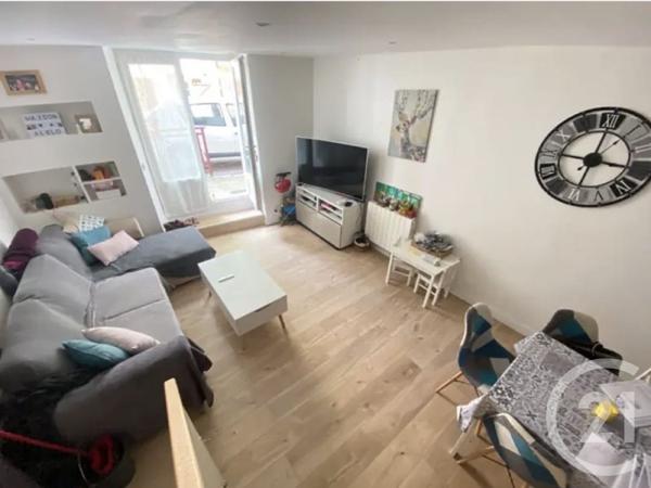 Appartement F3 à vendre  3 pièces - 68,82 m2 GAREOULT - 83