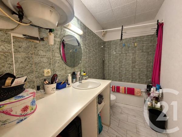 Appartement Studio à vendre  1 pièce - 22,86 m 2   CLERMONT L HERAULT  - 34