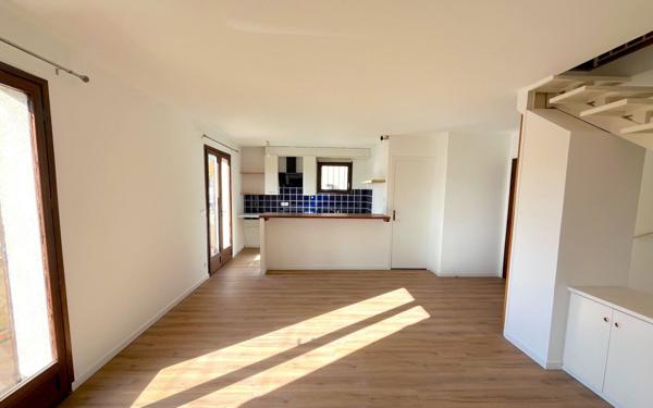 Appartement à louer    2 pièces • 35,30 m2 Marseille 12