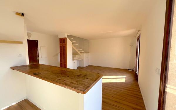 Appartement à louer    2 pièces • 35,30 m2 Marseille 12