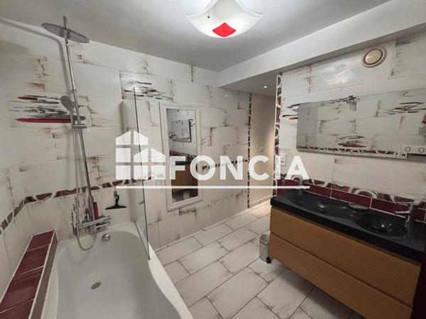 À vendre Appartement 4 pièces 111 m² - Cessy 01170