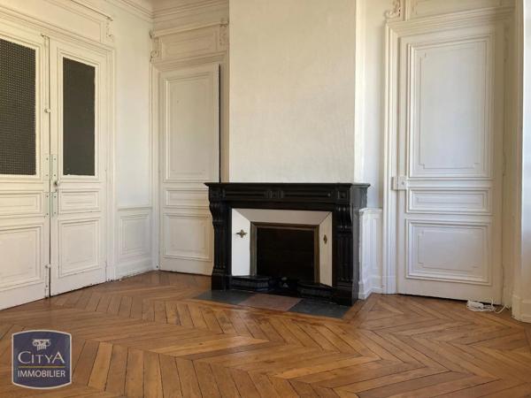 Appartement à louer 3 pièces 86.83m² Mâcon (71000)