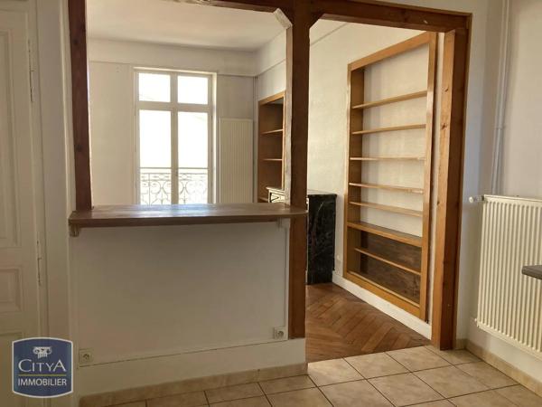 Appartement à louer 3 pièces 86.83m² Mâcon (71000)