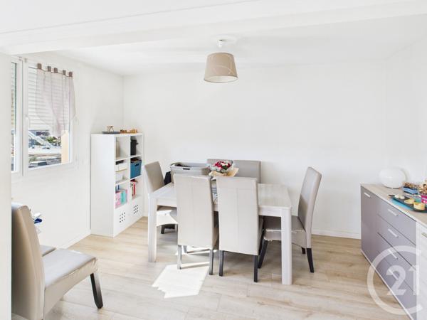 Appartement F4 à vendre  4 pièces - 67,91 m2 TRAPPES - 78