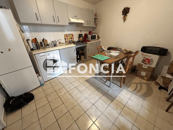 Location Appartement 3 pièces 72 m² - APPARTEMENT 11 Niort 79000