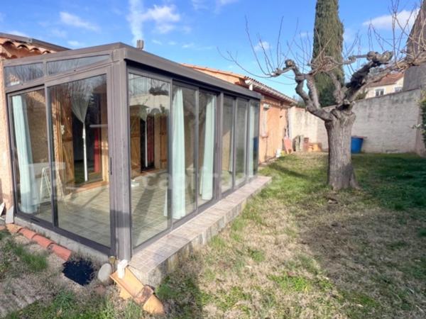 Vente Maison de plain-pied 4 pièces à MANOSQUE (04) - Jardin 740m2, garage, combles aménagés, proche commodités