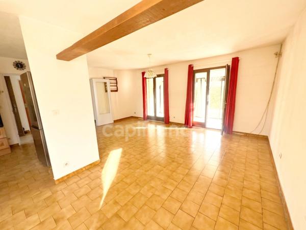 Vente Maison de plain-pied 4 pièces à MANOSQUE (04) - Jardin 740m2, garage, combles aménagés, proche commodités