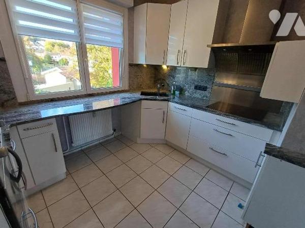 À VENDRE ? Appartement T5 de 101 m² à Nancy (54000)

Prix : 220 000  euros ? En exclusivité à...