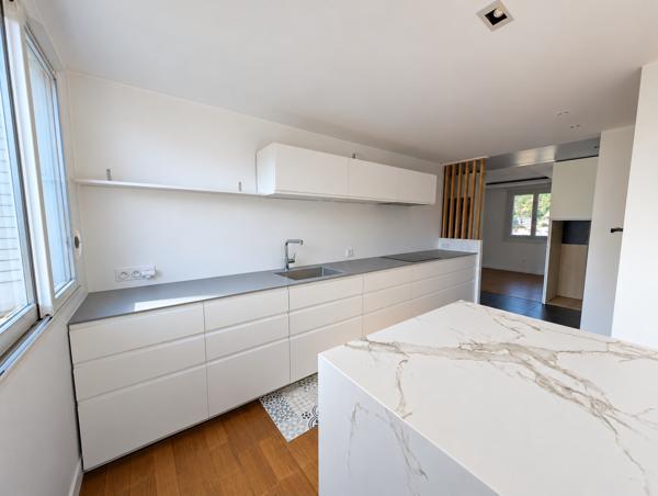 Appartement
         4 pièces
        - 76 m² Exclusivité 310 000 € *
