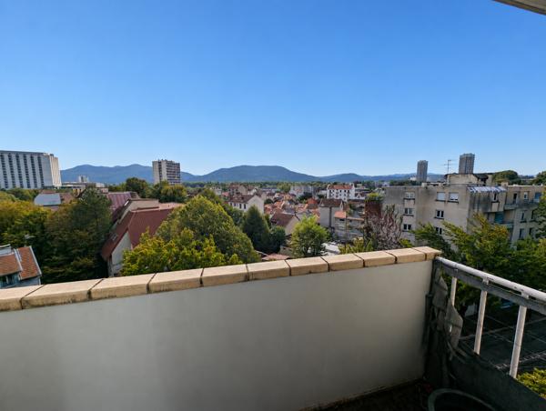Appartement
         4 pièces
        - 76 m² Exclusivité 310 000 € *