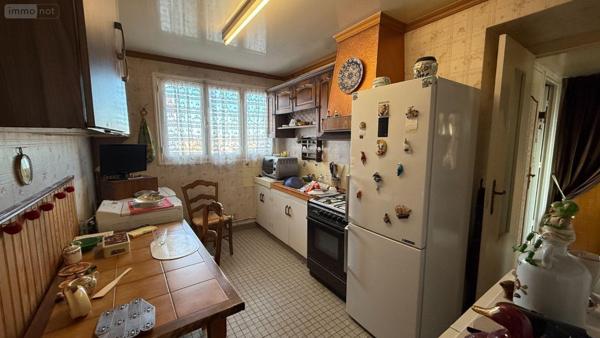 Appartement à rénover à vendre à Châlons-en-Champagne dans la Marne (51000), ref : 51001-1071600