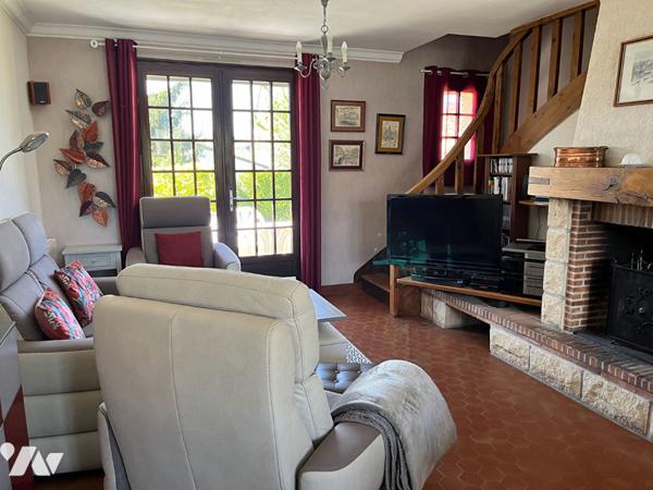 A VENDRE MAISON  4 CHAMBRES  BAGNEUX ( 49)