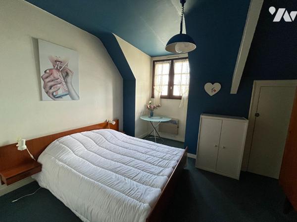 A VENDRE MAISON  4 CHAMBRES  BAGNEUX ( 49)