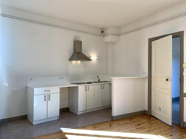 APPARTEMENT T3 A LOUER A ROANNE - CENTRE VILLE