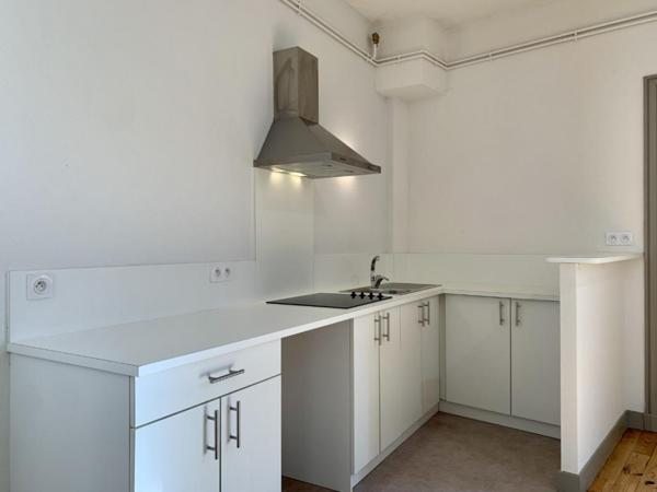 APPARTEMENT T3 A LOUER A ROANNE - CENTRE VILLE